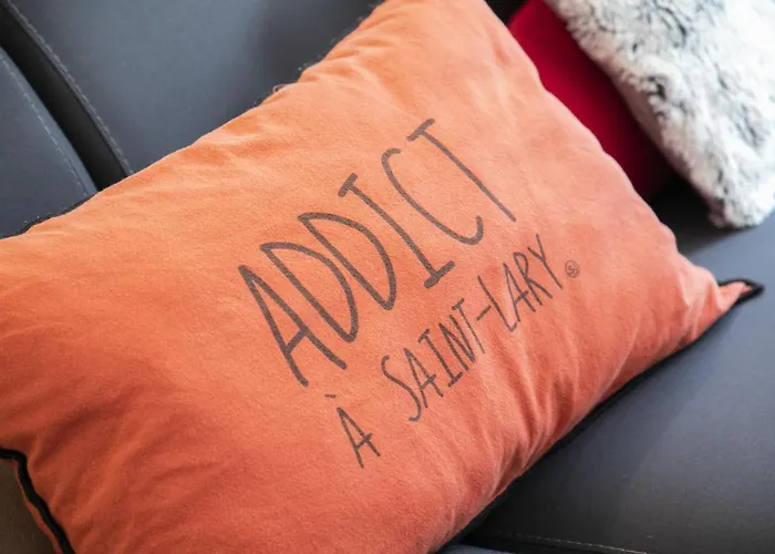 Appt 4 Pers Centre Village Balcon Draps Fournis Garage Accueil Velo Fibre شقة *