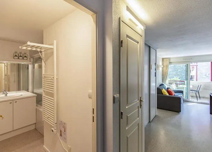 Appt 4 Pers Centre Village Balcon Draps Fournis Garage Accueil Velo Fibre