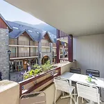 Appt 4 Pers Centre Village Balcon Draps Fournis Garage Accueil Velo Fibre アパート サン・ラリー・スラン